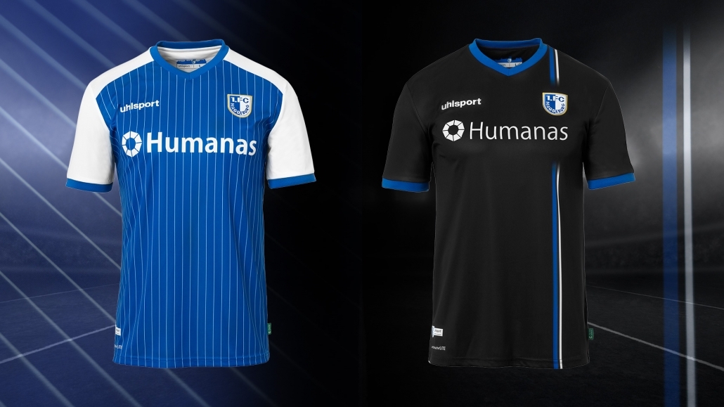 1.FC Magdeburg Heimtrikot in blau und Auswärtstrikot in schwarz